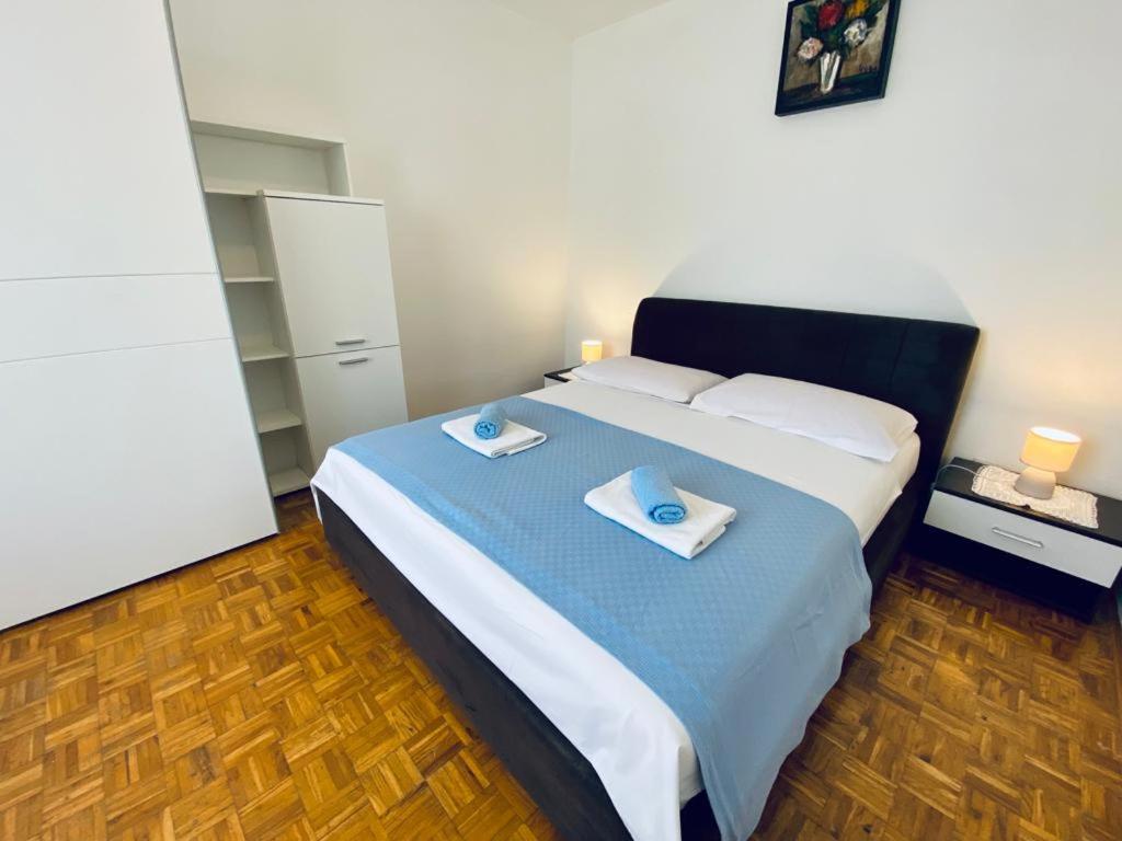 Porat Apartment สตารีกราด-ปาเคลนีซา ภายนอก รูปภาพ